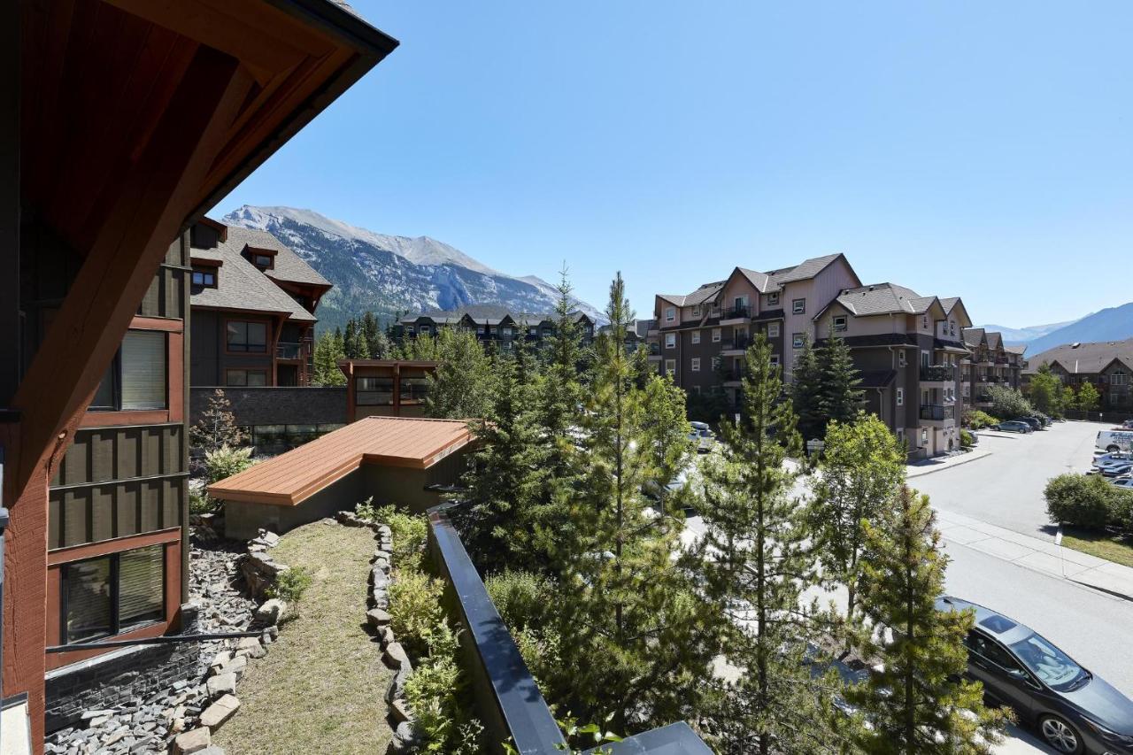 Sunset Ridge - Luxurious Corner Condo - Spectacular Mt Views With Open Pool! Canmore Zewnętrze zdjęcie